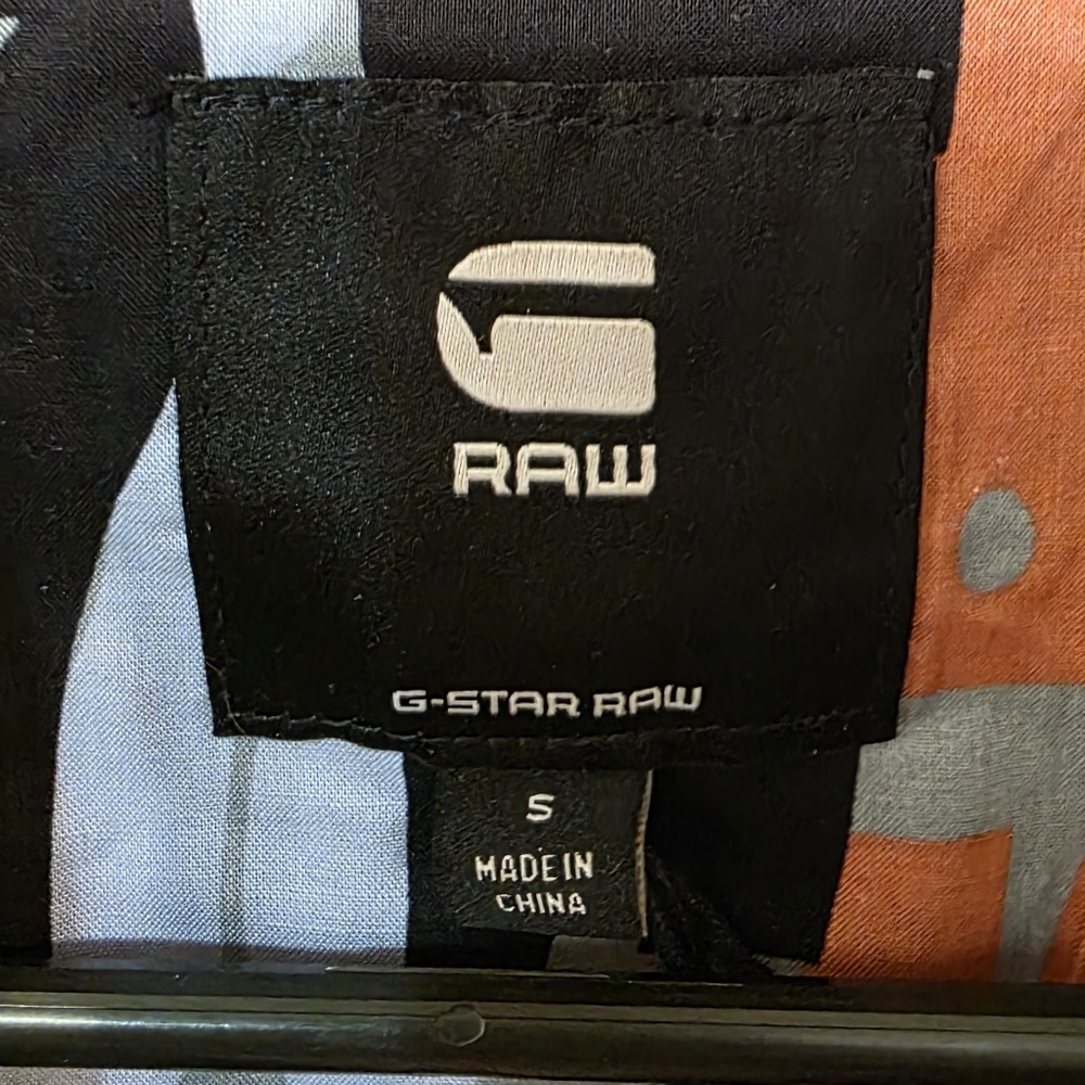 Stylish Black and Orange Patterned Button Up Shir… - image 3